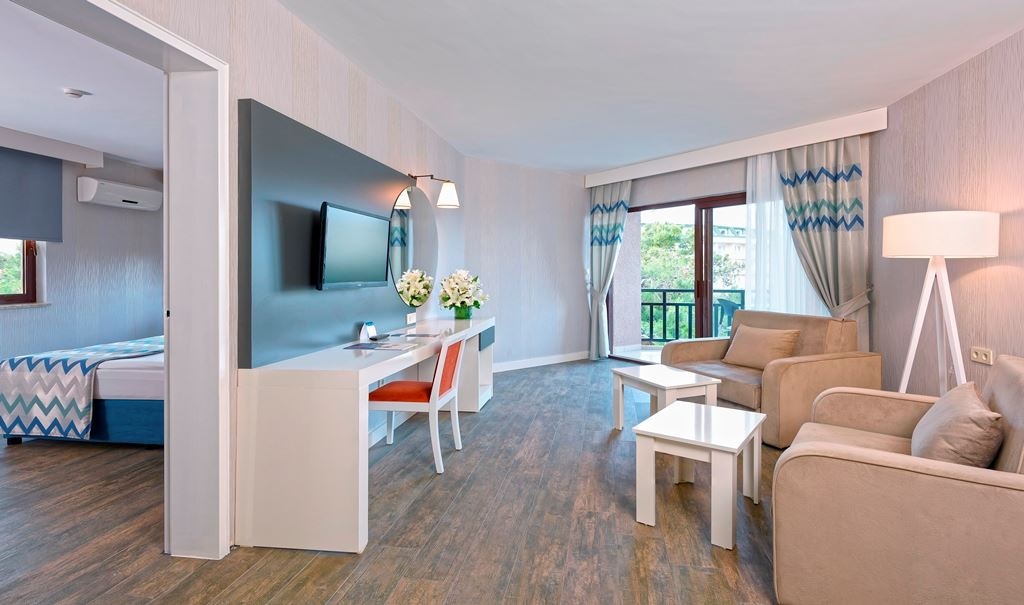 rooms-family-room-2-bedrooms