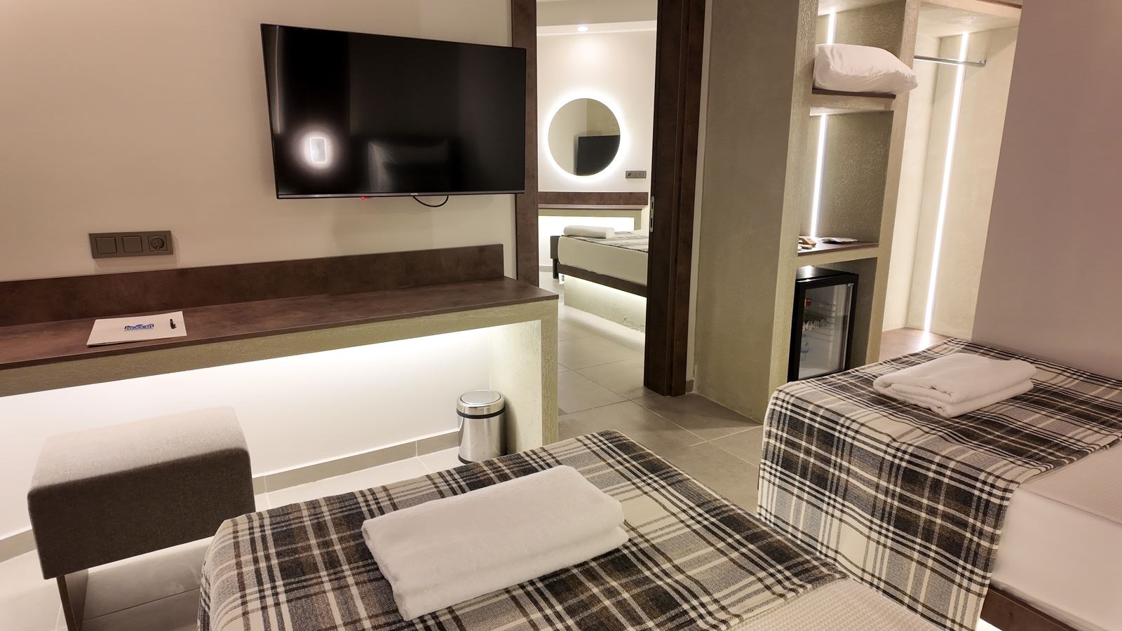 rooms-double-room-side-sea-view