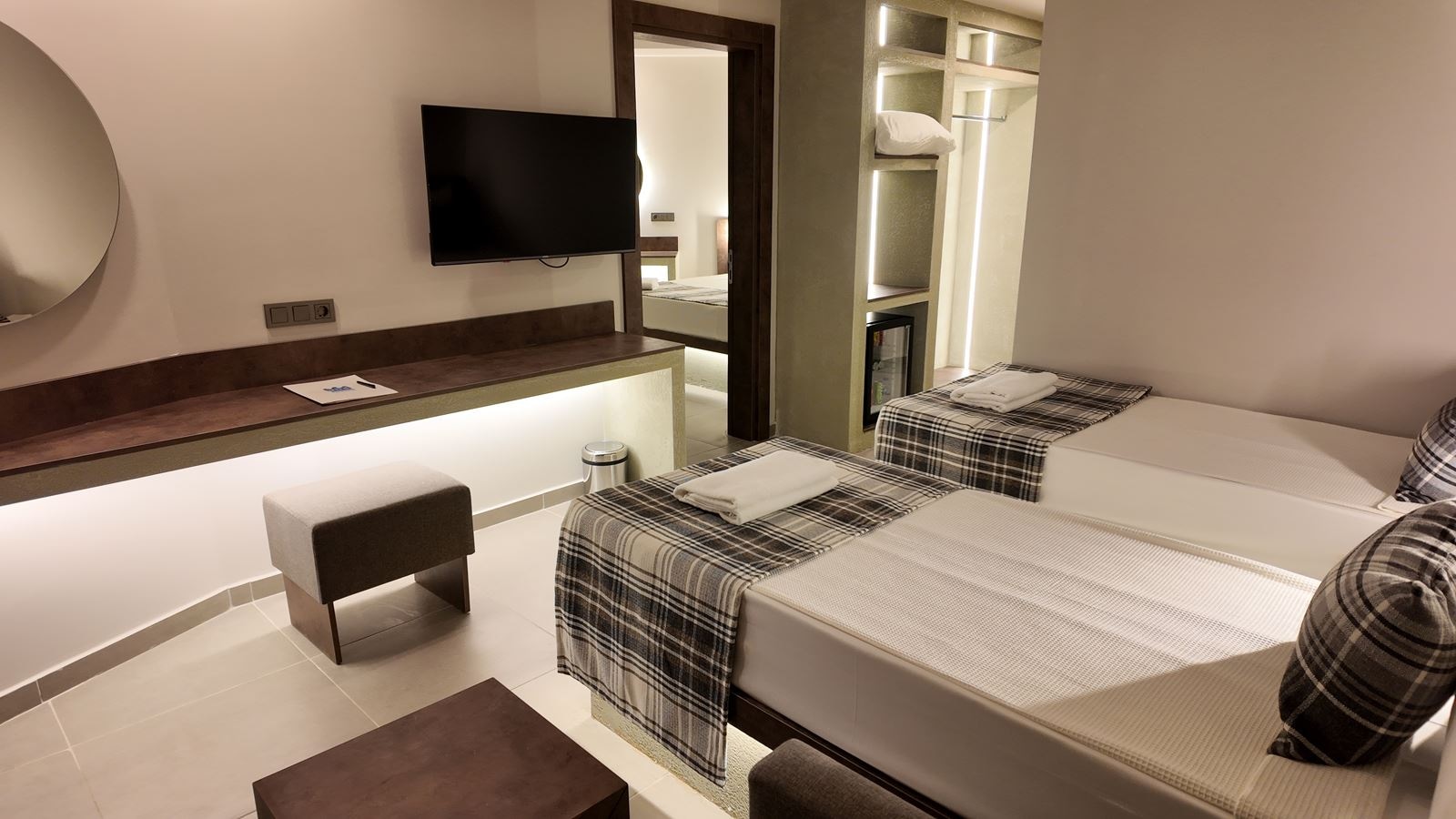 rooms-double-room-side-sea-view