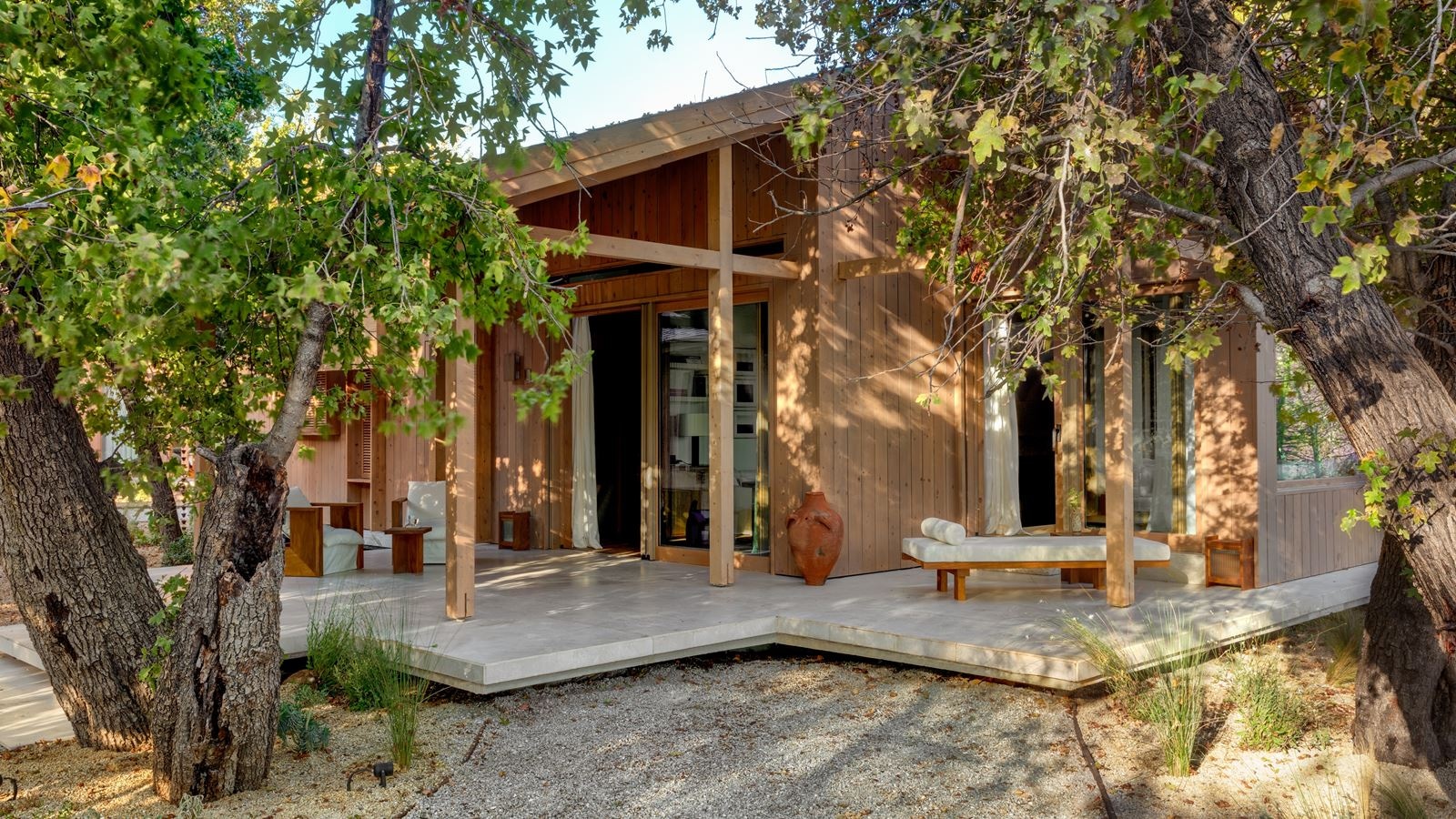 rooms-premium-cabana