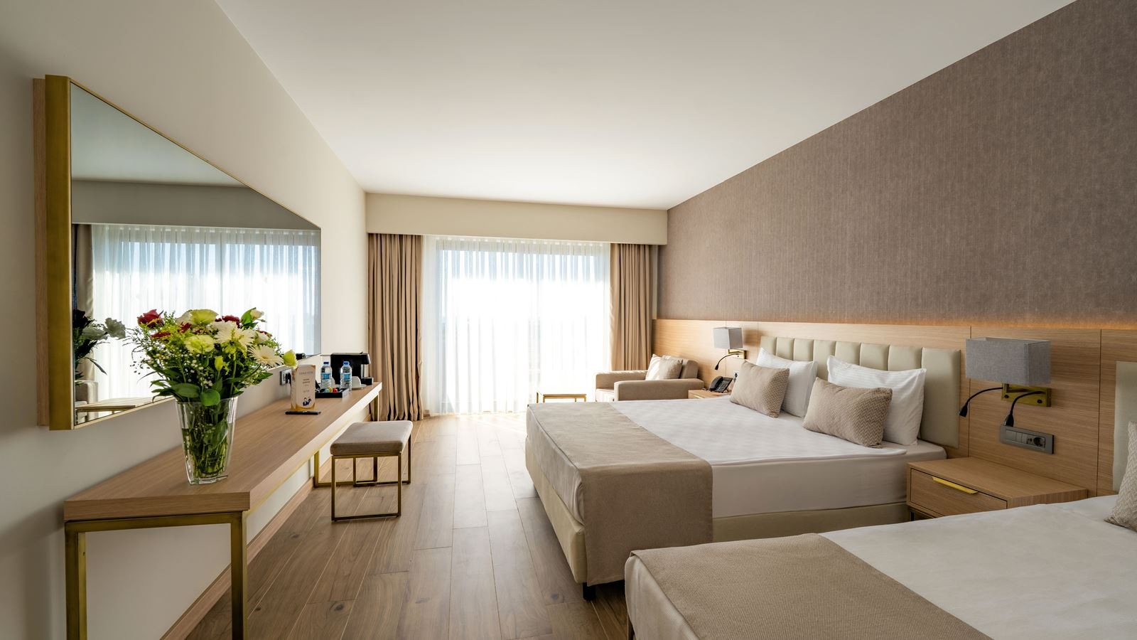 rooms-superior-room