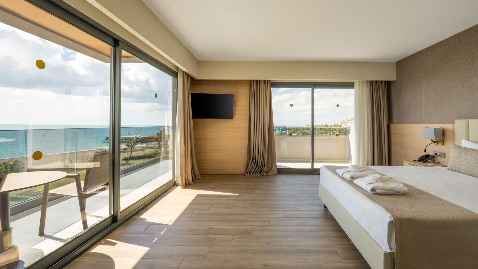 rooms-king-suite