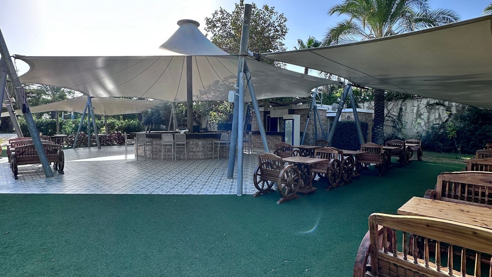 restaurants-beer-garden