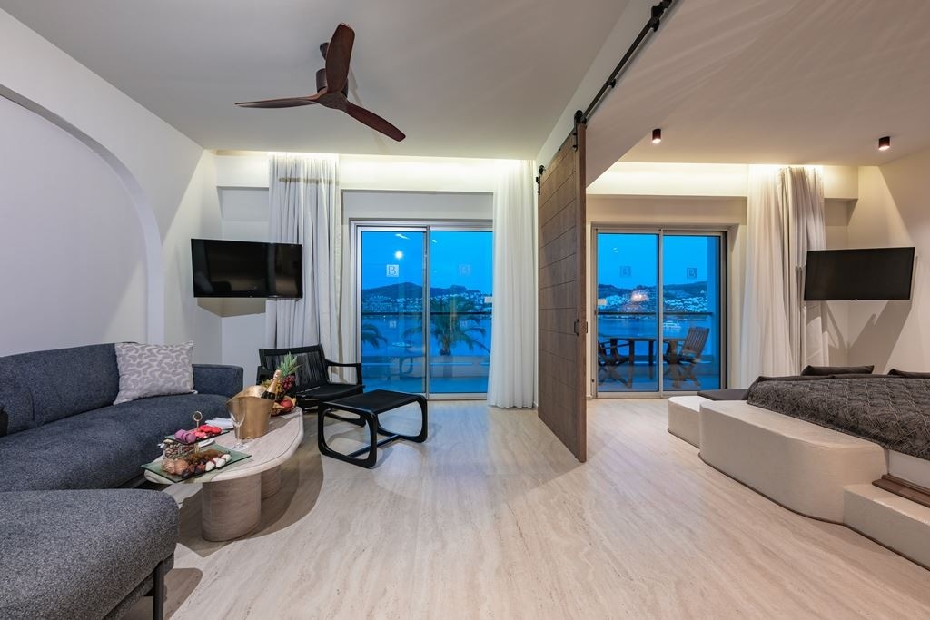 rooms-premium-suit
