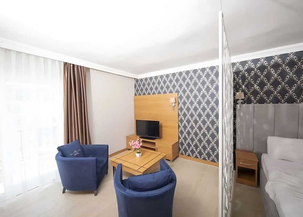 rooms-family-room