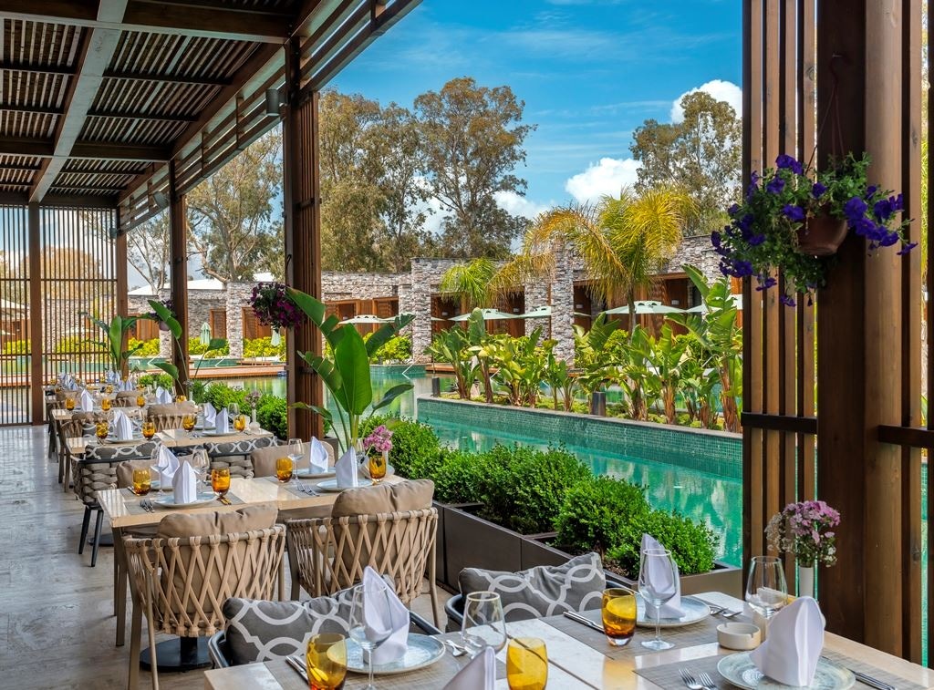 restaurants-lagoon-restaurant