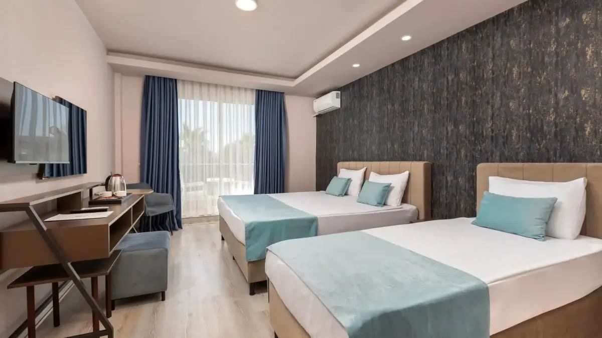 rooms-standard-room-with-balcony
