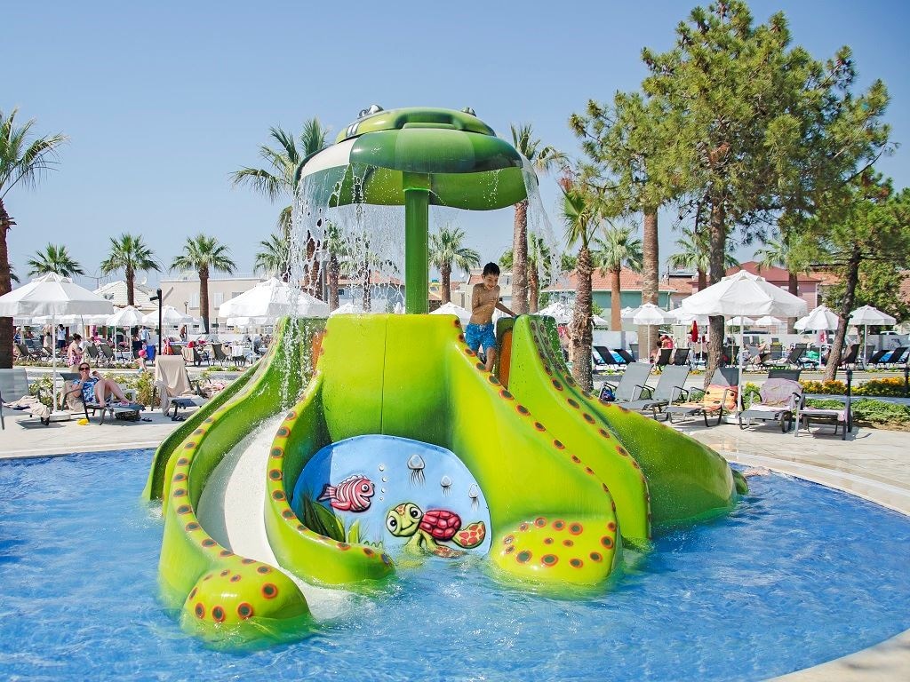 pools-outdoor-childrens-pool