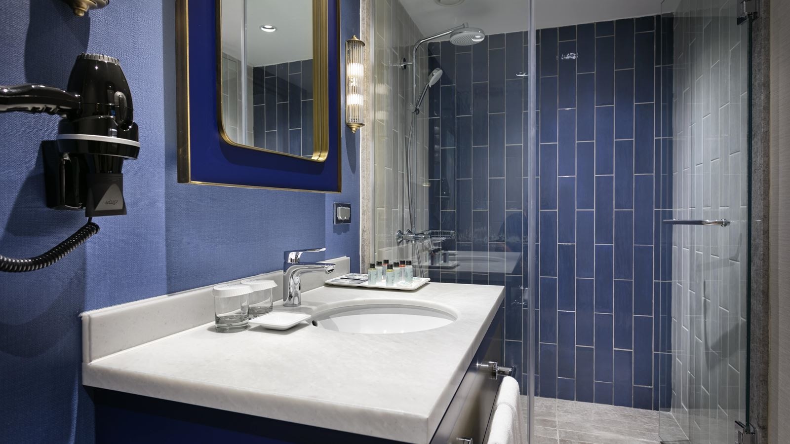 rooms-dublex-suite-terrace-with-jakuzzi