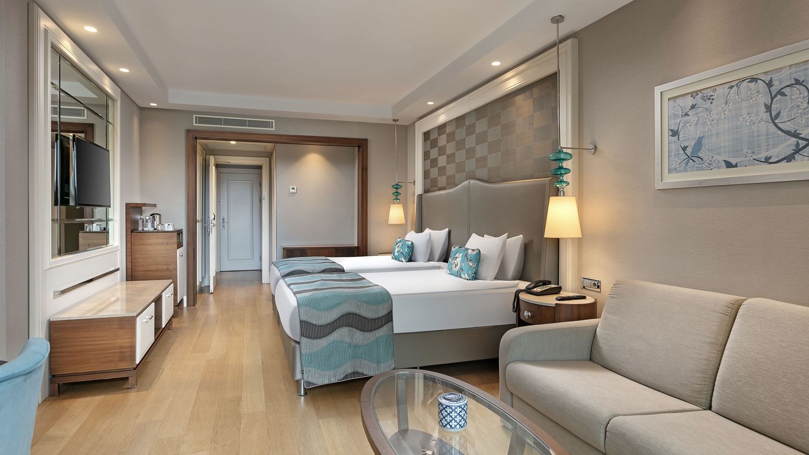 rooms-family-suite-main-building