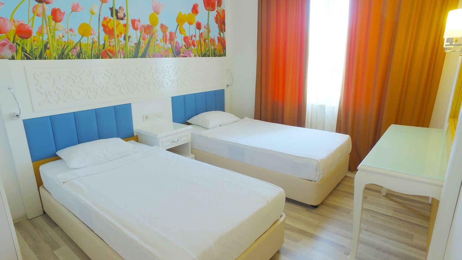 rooms-family-room-a