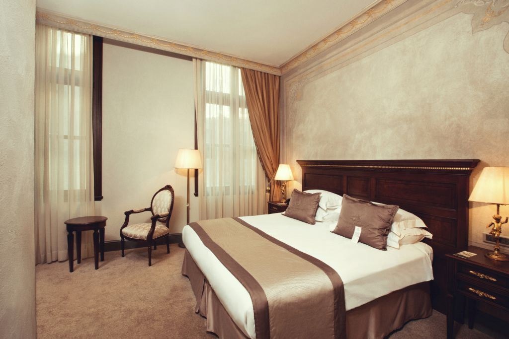 rooms-room-standard