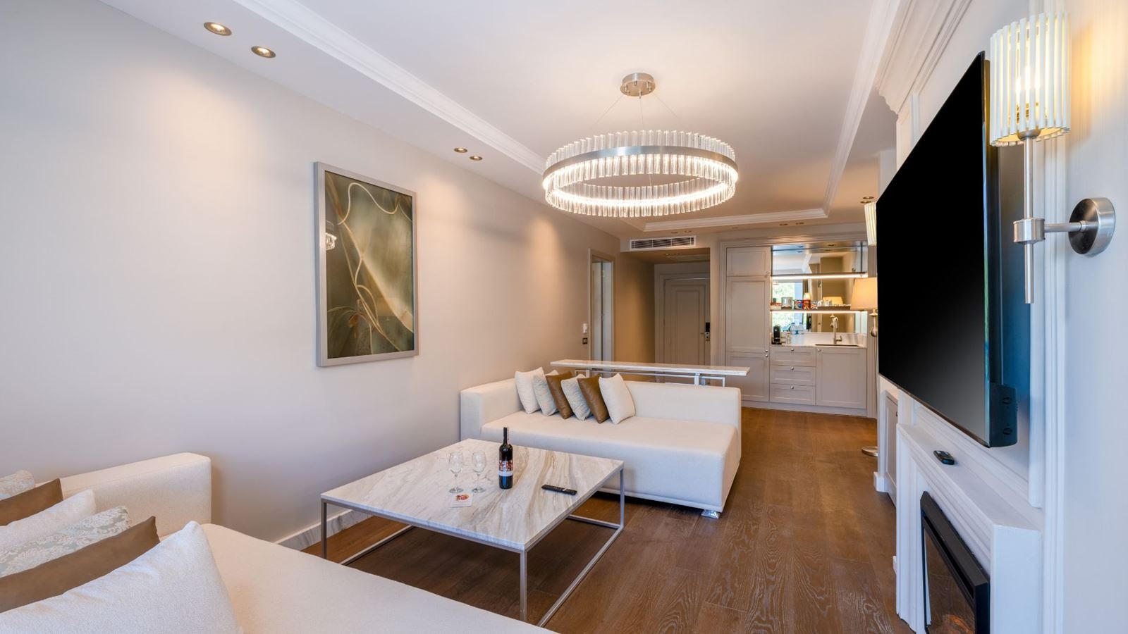 rooms-mare-signature-family-suite-land-view-venezia-building-6th-floor