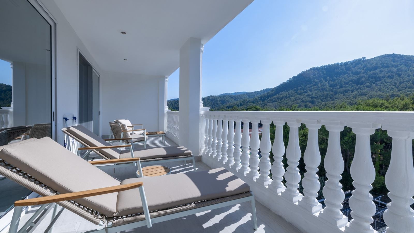 rooms-nido-family-suite-land-view-venezia-building-6th-floor