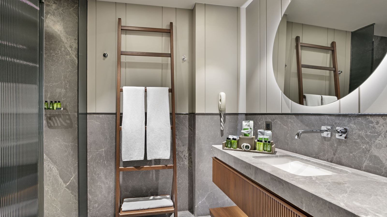 rooms-marine-pool-house-ground-floor