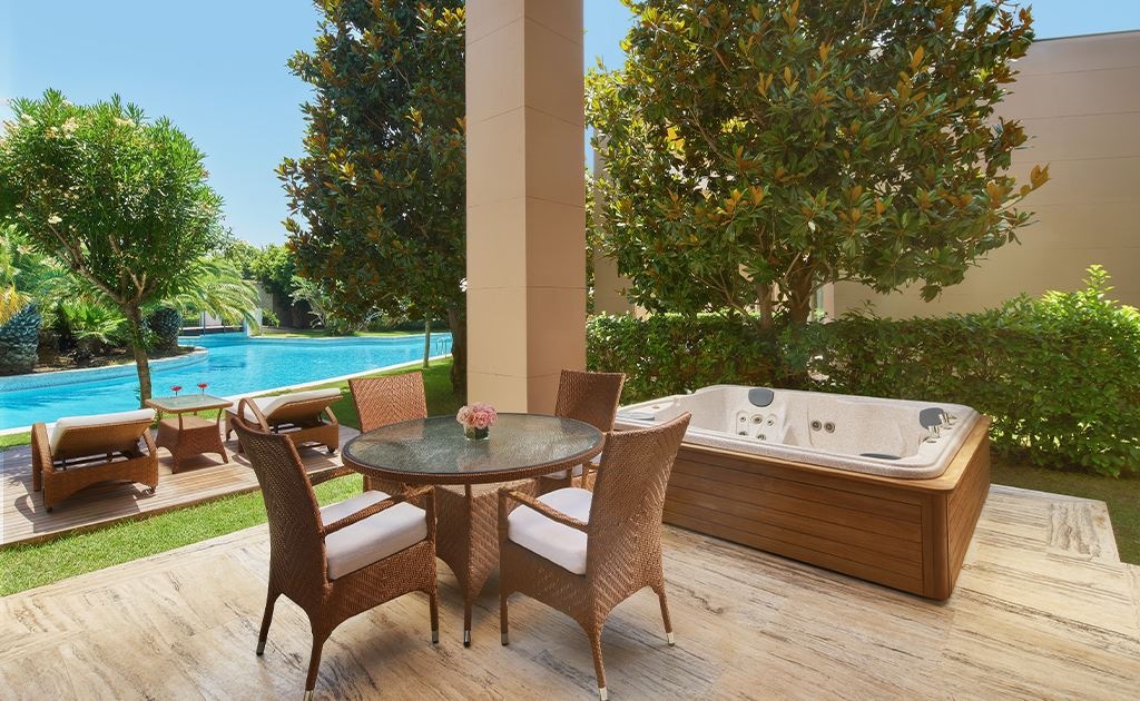 rooms-pool-villa