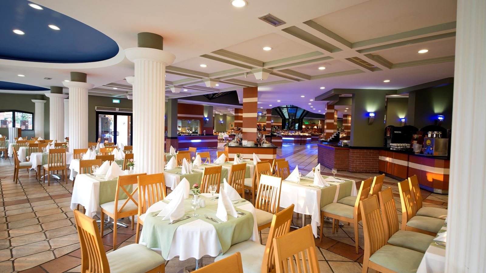 restaurants-pinea-restaurant