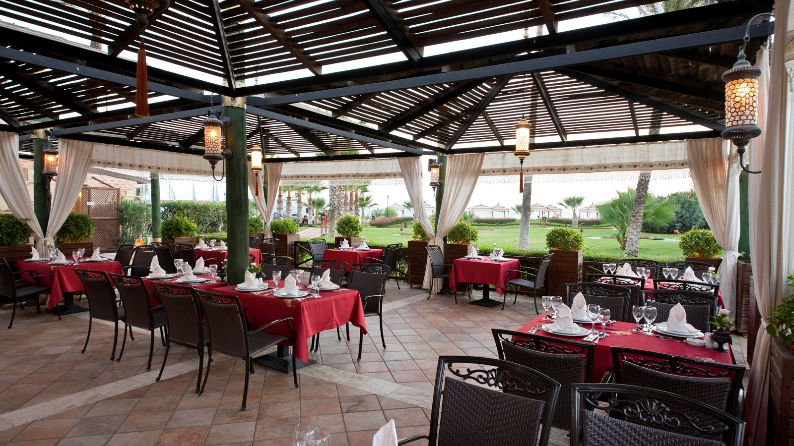 restaurants-pinea-restaurant