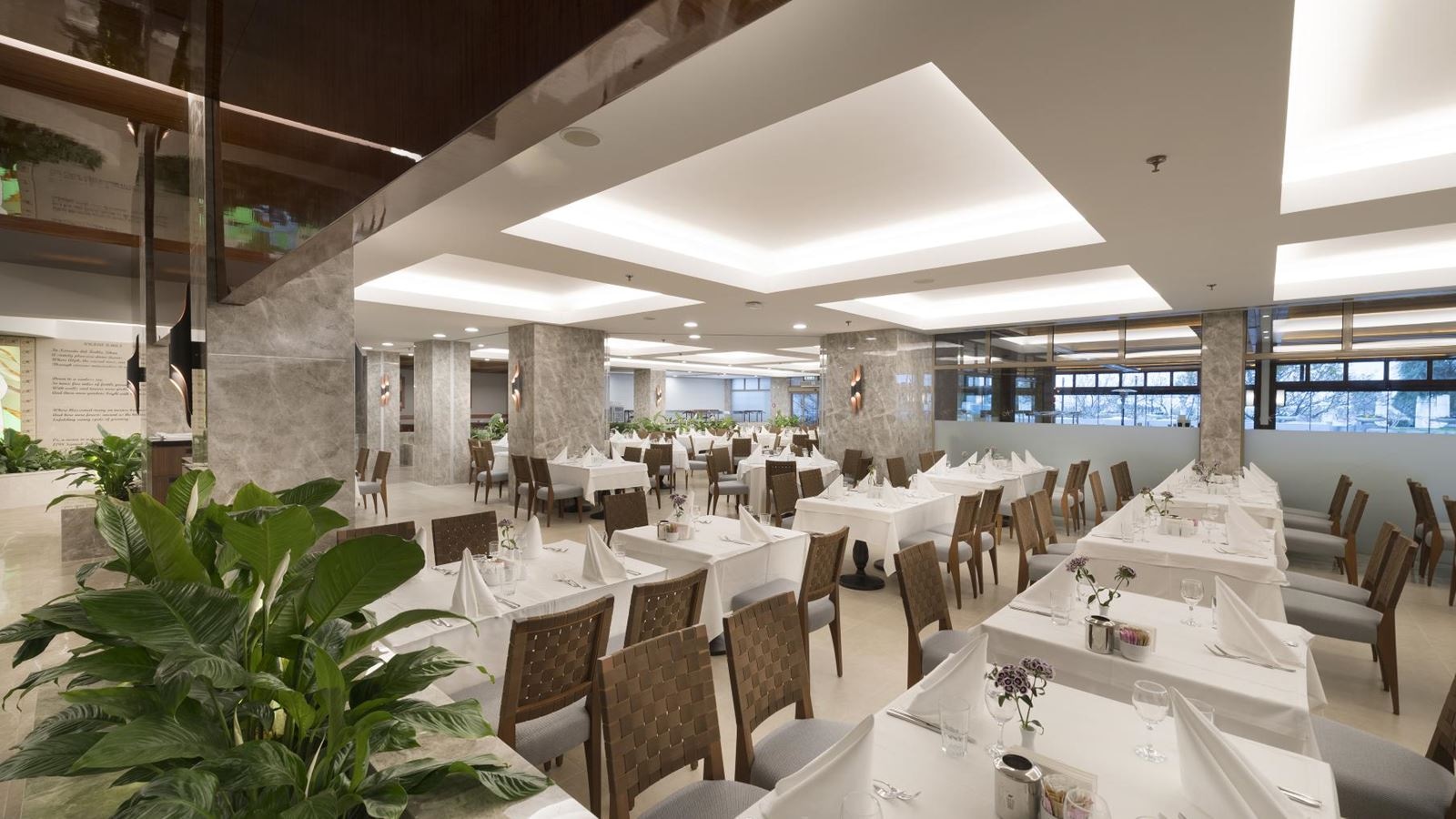 restaurants-main-restaurant