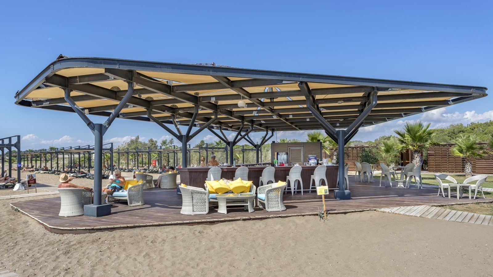 bars-pavillion-bar--adults-only