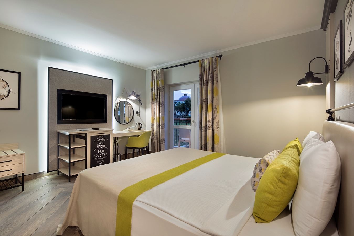 rooms-family-room