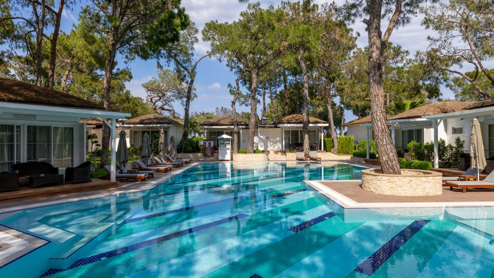 rooms-cedar-house-lagoon-view