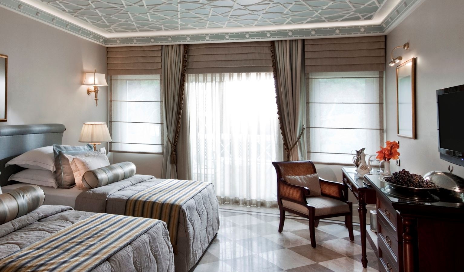 rooms-deluxe-room