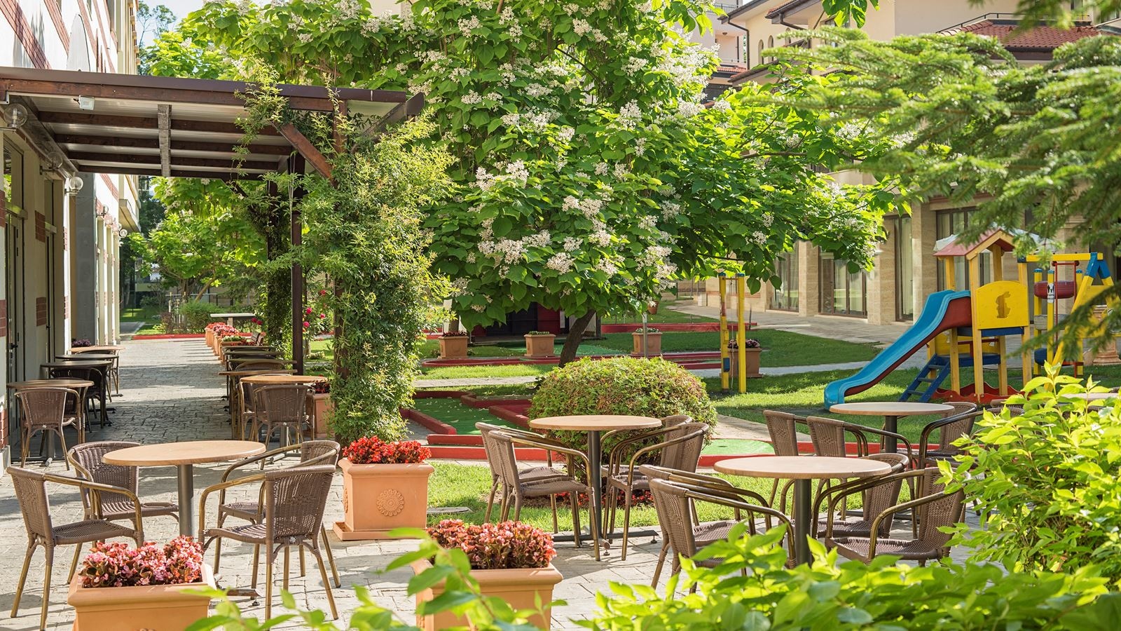 restaurants-restaurants