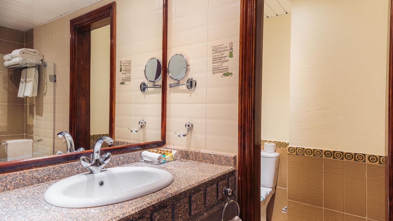 rooms-bungalow-room
