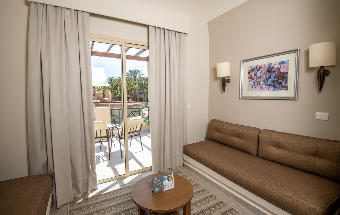 rooms-family-deluxe-room-sea-view-twin-bed