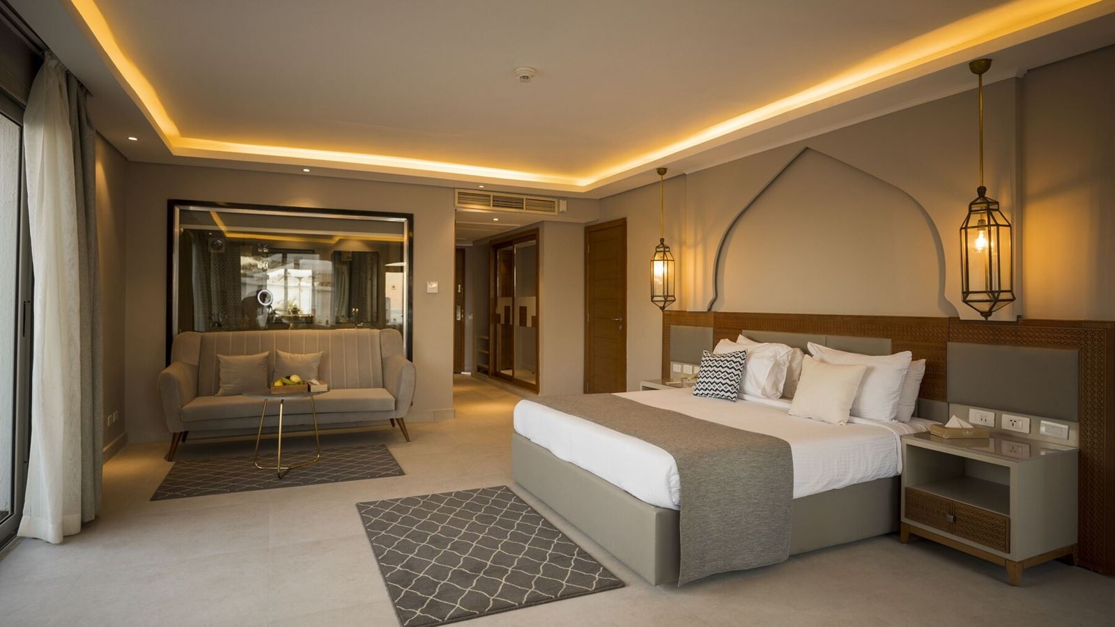 rooms-diamond-pool-suite