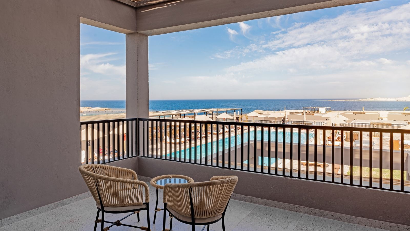 rooms-suite-family-sea-view