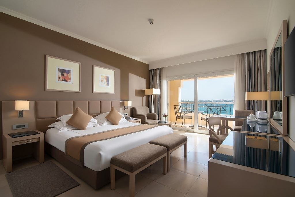rooms-room-premium-deluxe-beach-front