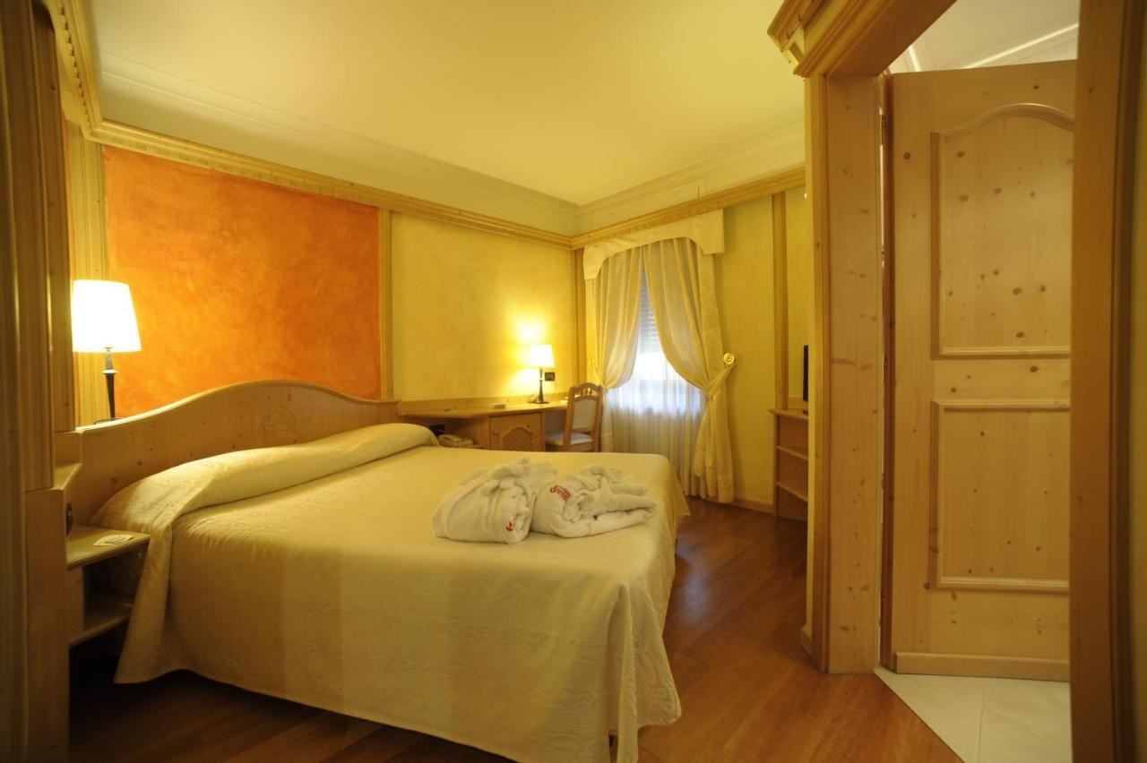 rooms-single-room