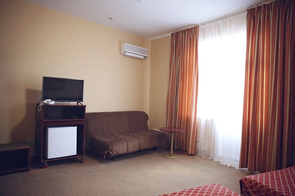 rooms-single-standard-room