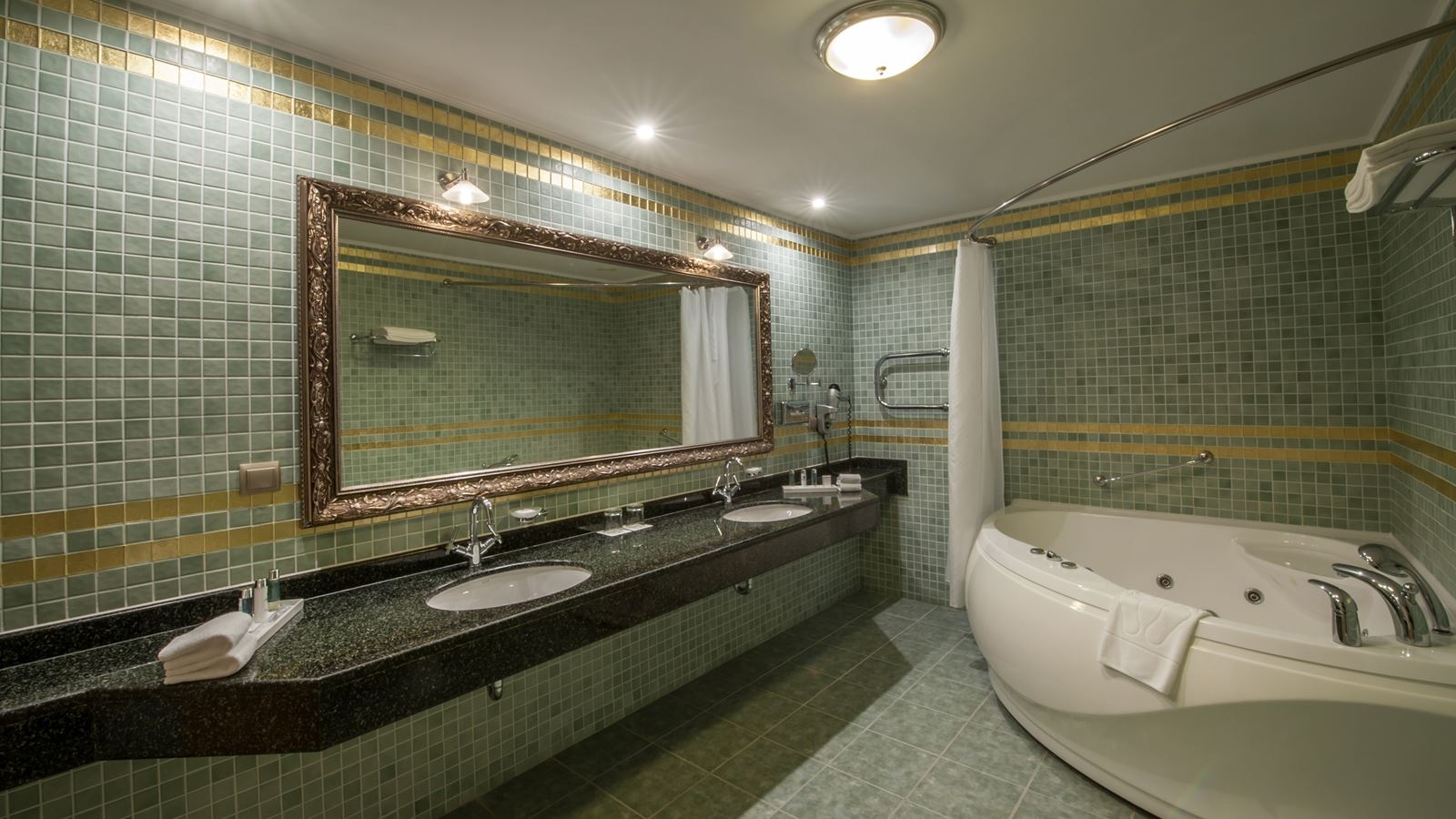 rooms-studio-suite