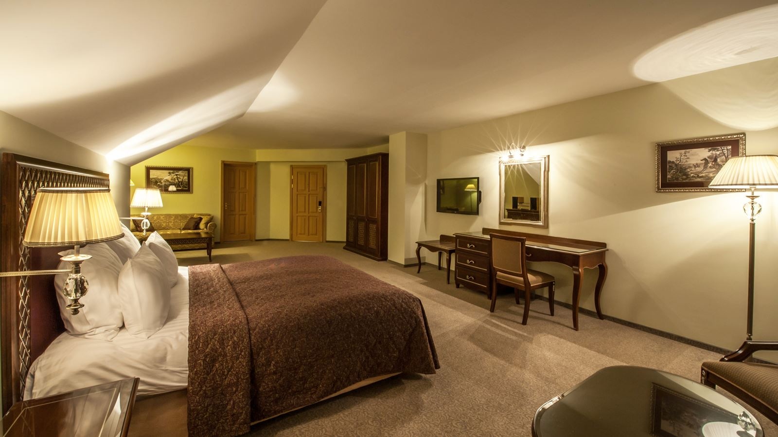 rooms-studio-suite