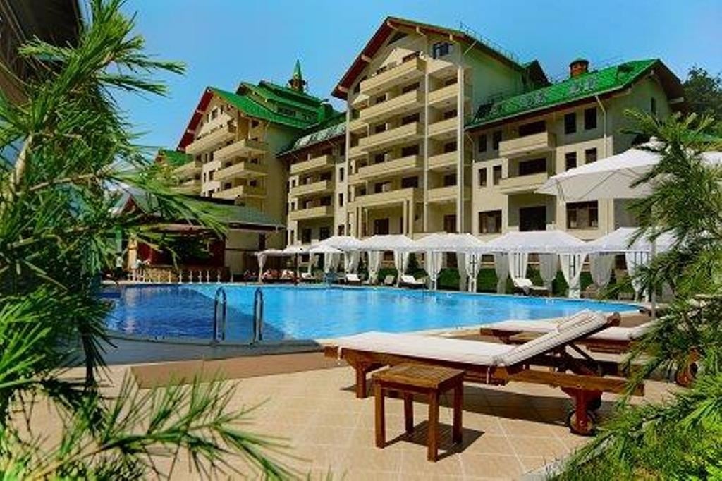 pools-outdoor-pool