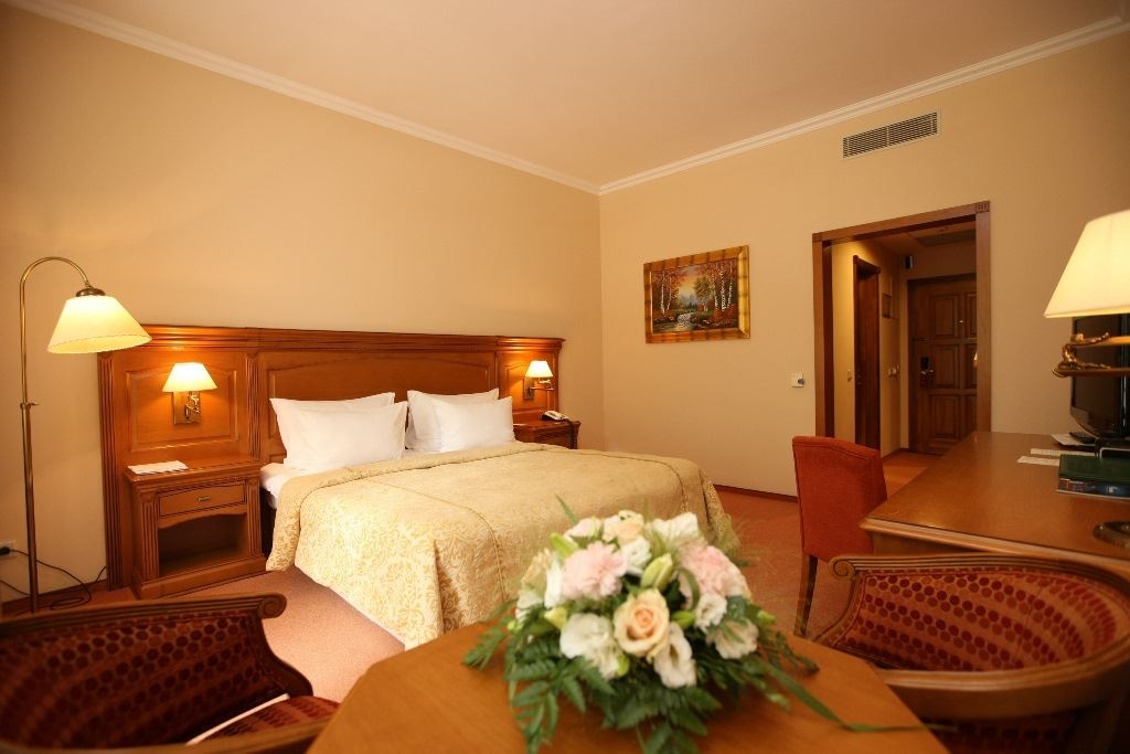 rooms-delux-balcony-dbl-a