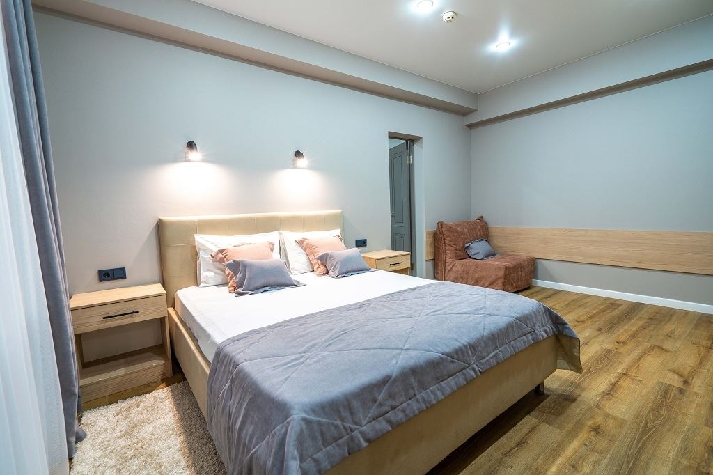 rooms-deluxe-with-kitchen
