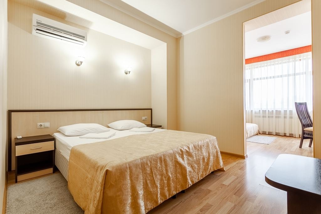 rooms-suite-without-balcony