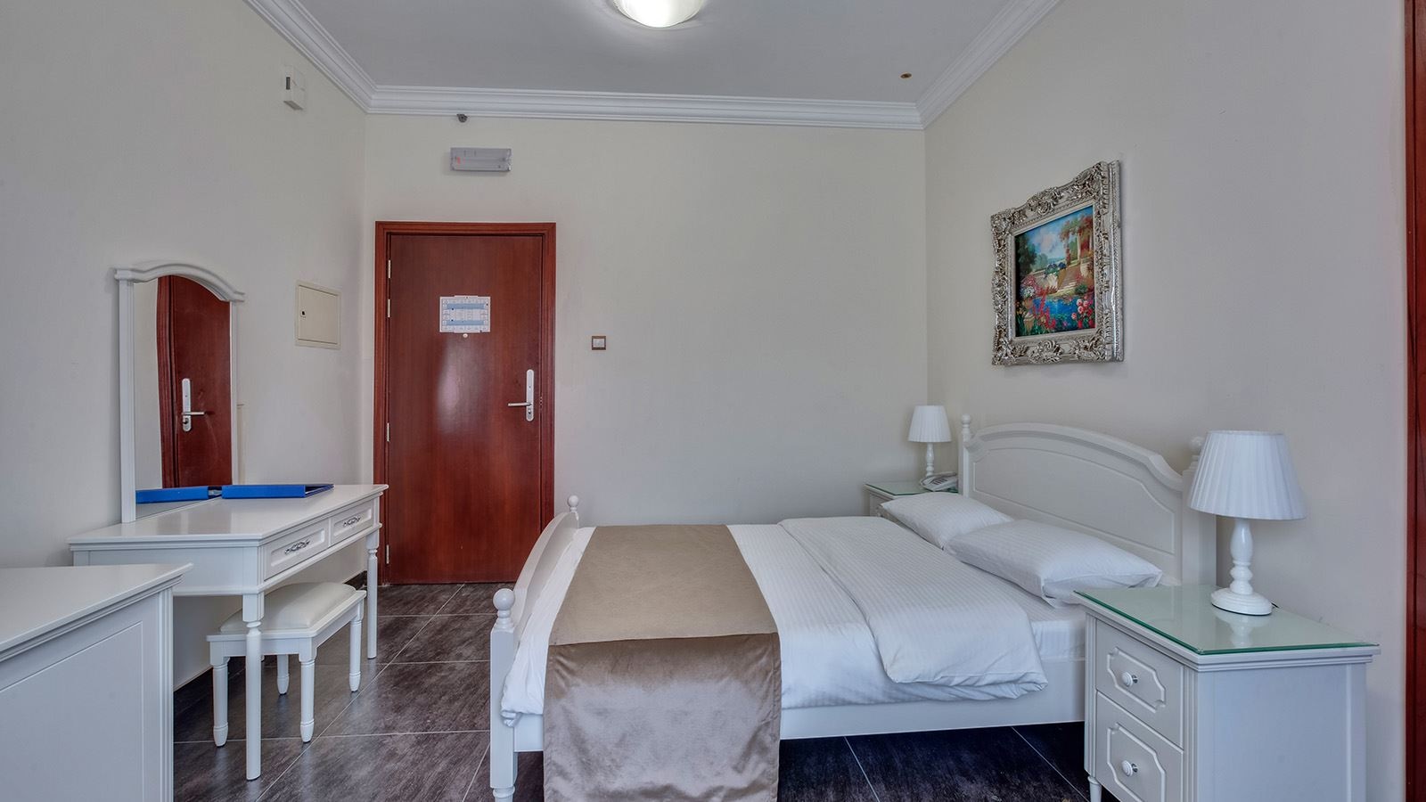 rooms-standard-room