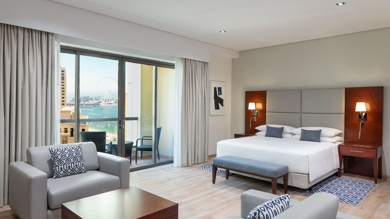 rooms-deluxe-studio