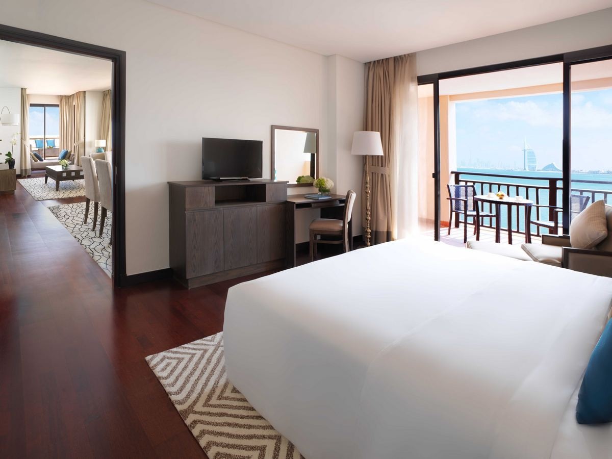 rooms-two-bedroom-luxury-terrace-apartment