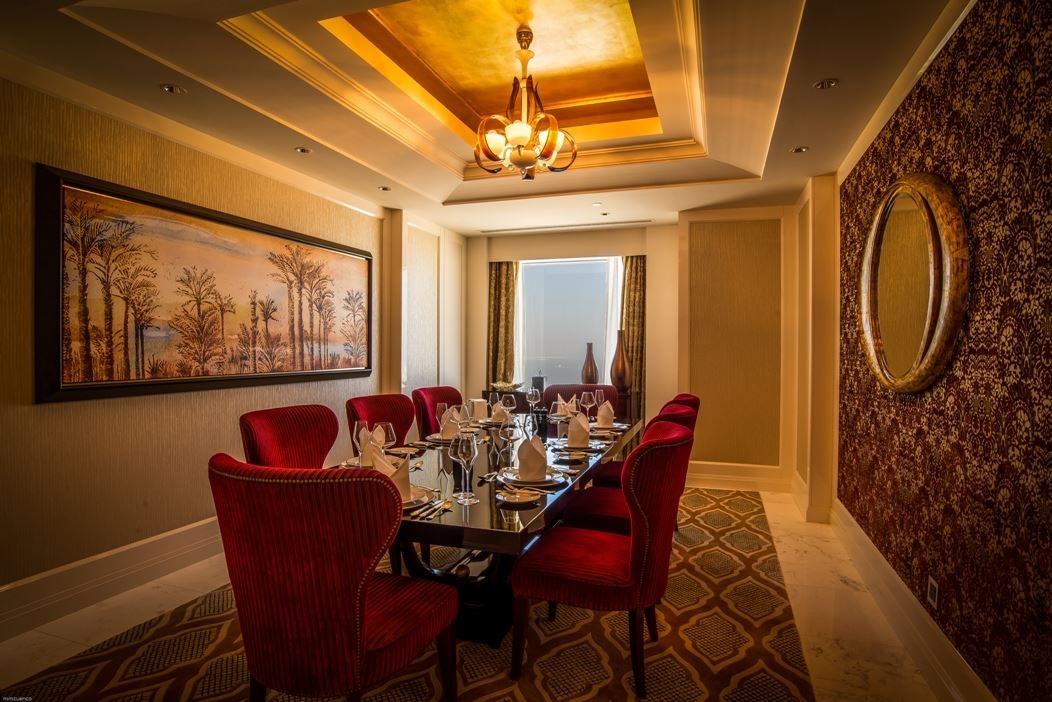 rooms-royal-suite