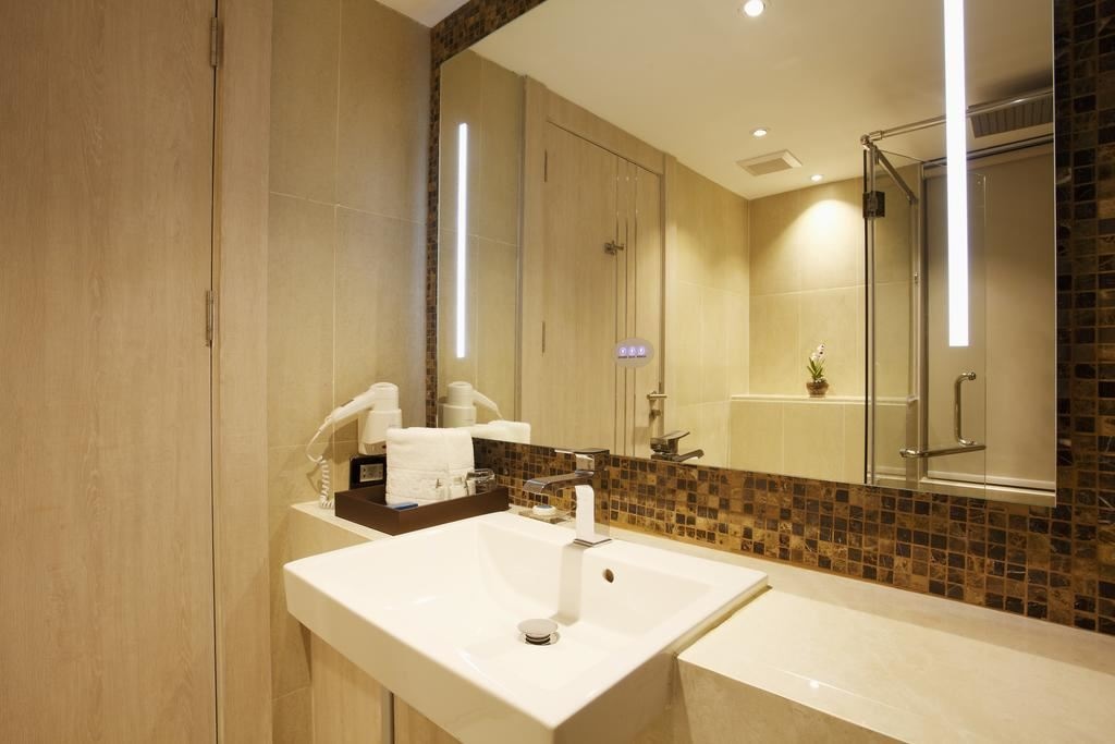 rooms-deluxe-room