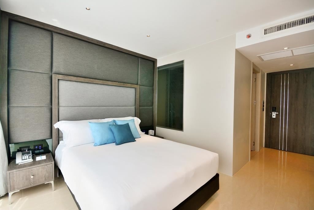 rooms-superior-room