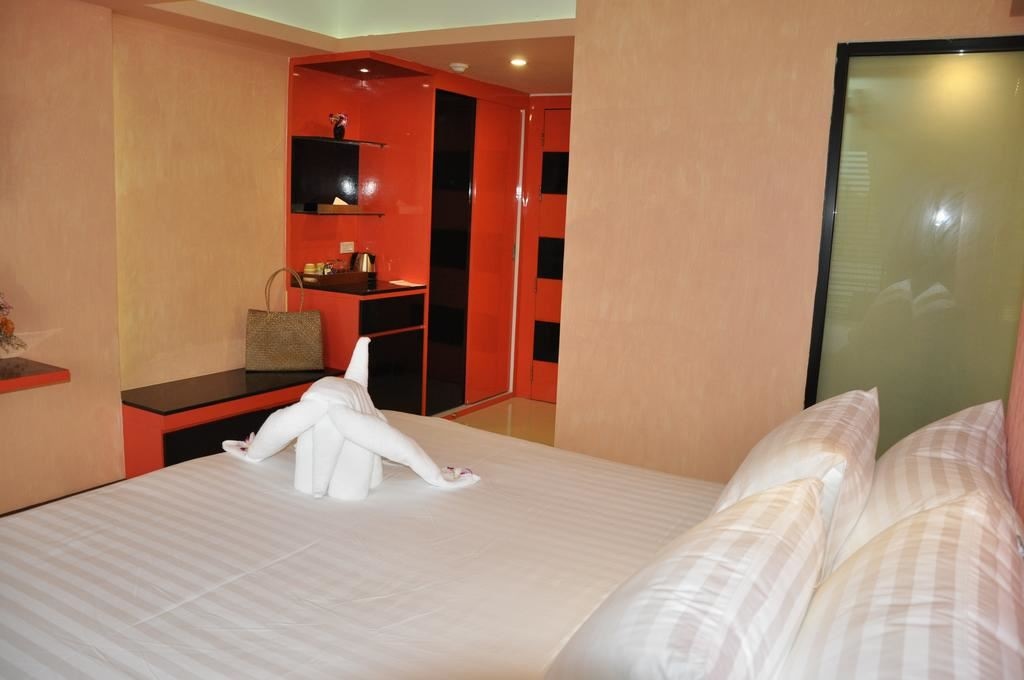 rooms-superior-room