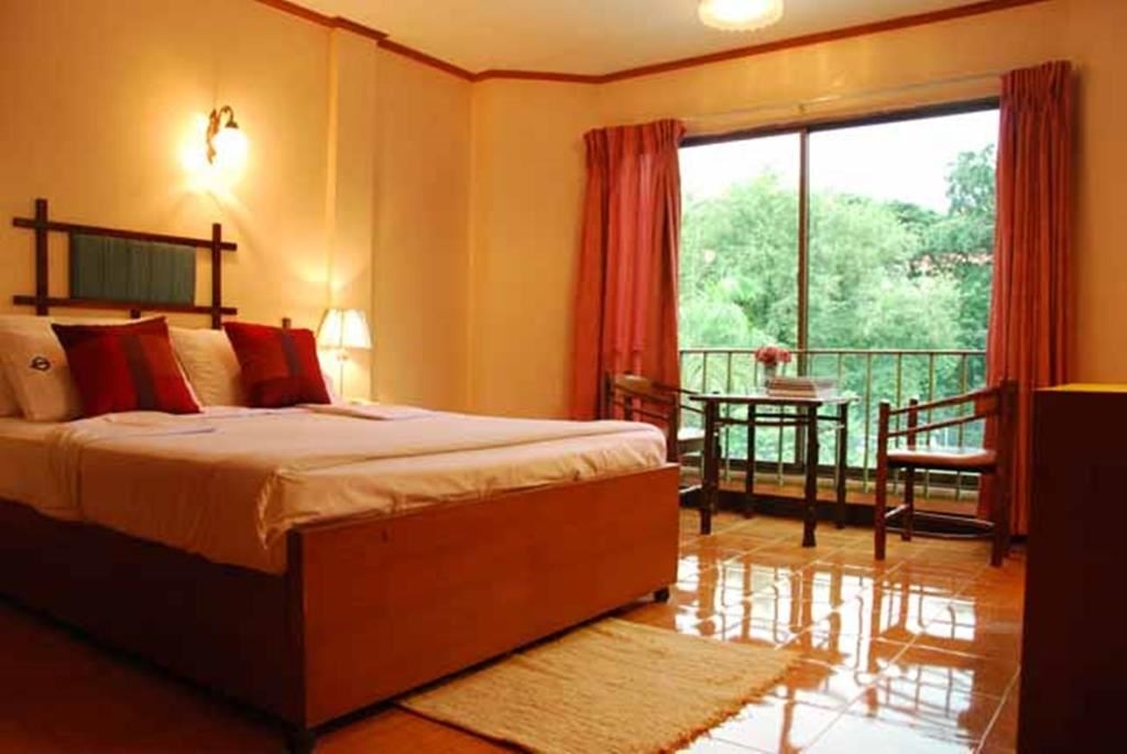 rooms-superior-room