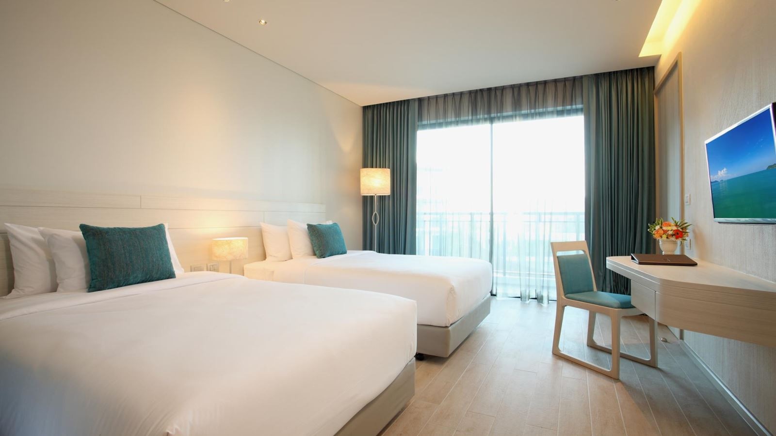 rooms-family-room